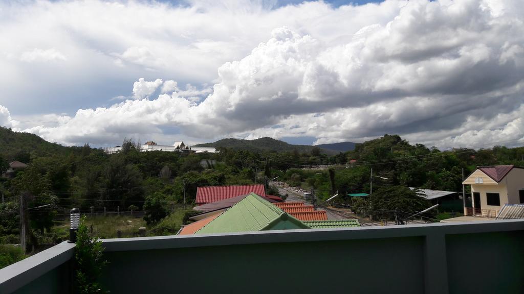 Moment House Hua Hin Hostel Exterior photo